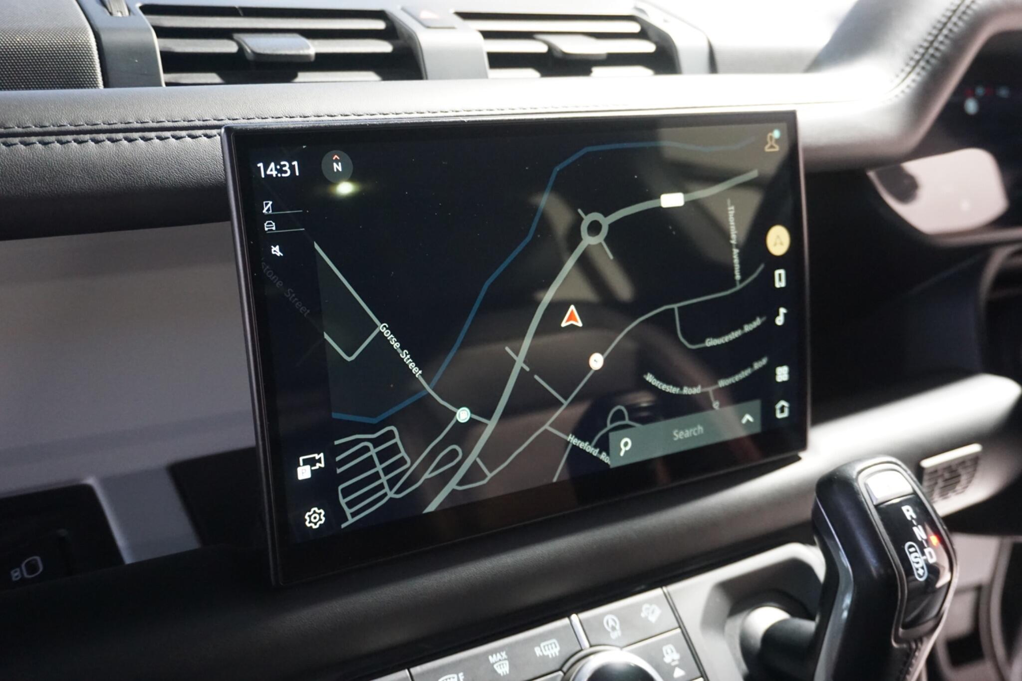 Land Rover Defender 110 3.0 D300 MHEV X-Dynamic HSE SUV 5dr Diesel Auto 4WD Euro 6 (s/s) (300 ps)